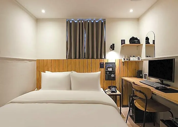 Just Motel 2*