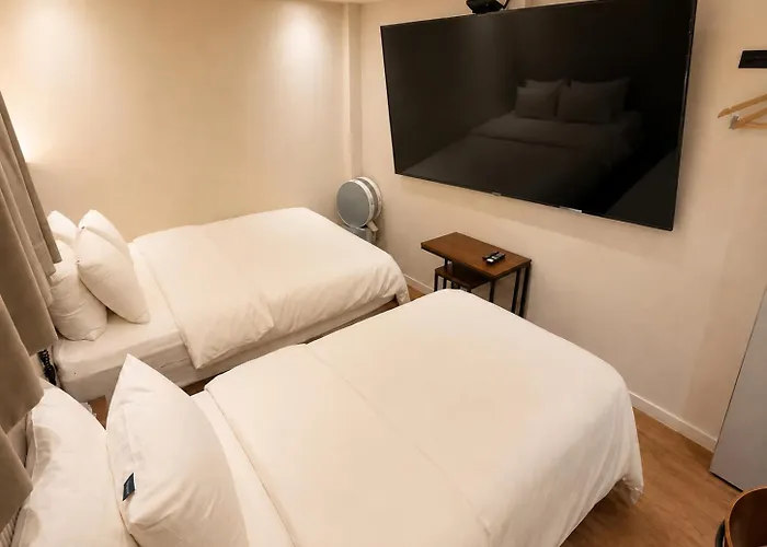 Motel Just