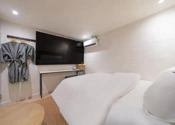 Motel Just
